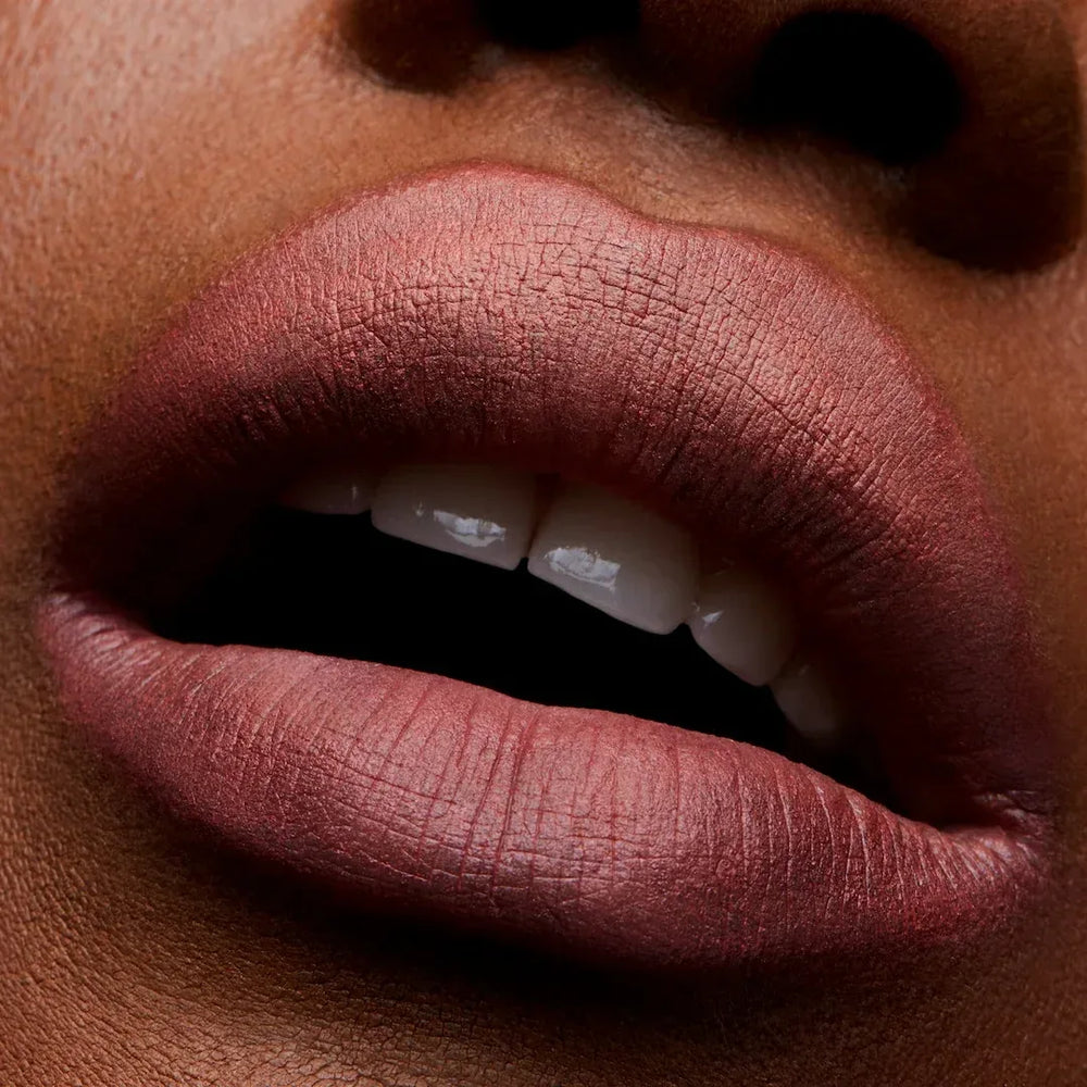 MAC- POWDER KISS LIPSTICK- Sultry Move - The Beauty League Pakistan