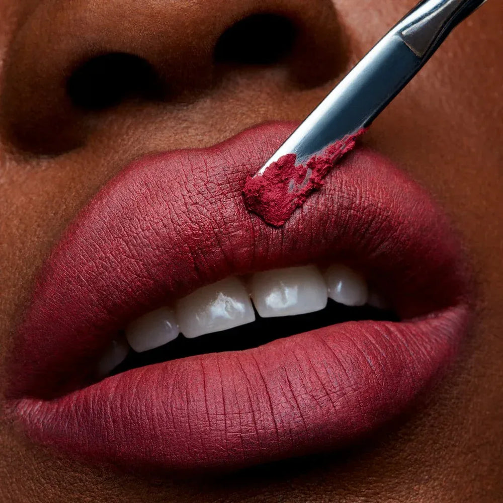 MAC- POWDER KISS LIPSTICK- STAY CURIOUS - The Beauty League Pakistan