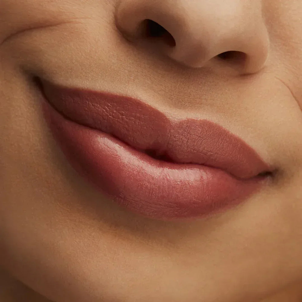MAC- LUSTREGLASS SHEER-SHINE LIPSTICK- Hug Me - The Beauty League Pakistan