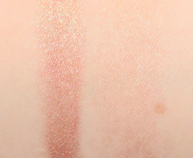 NARS Illuminating Loose Powder- Orgasm - The Beauty League Pakistan