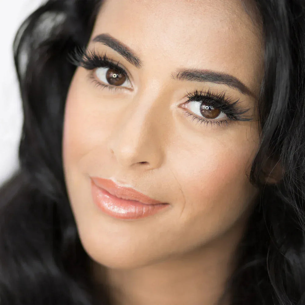 HUDA BEAUTY Classic False Lashes- Carmen #9 - The Beauty League Pakistan