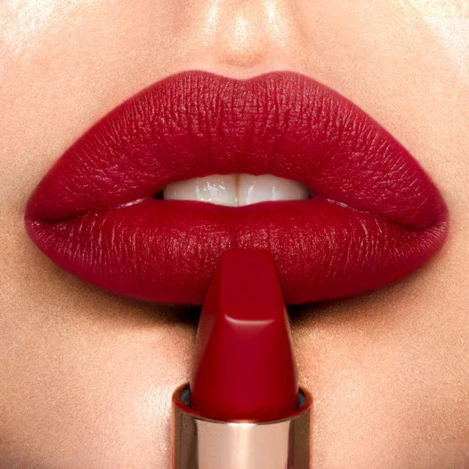 Charlotte Tilbury- MATTE REVOLUTION- RED CARPET RED - The Beauty League Pakistan