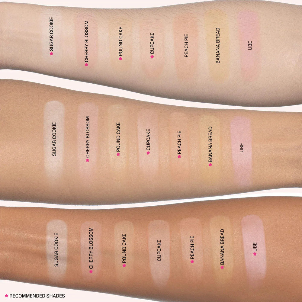 HUDA BEAUTY Easy Bake Blurring Loose Baking & Setting Powder- Banana Bread - The Beauty League Pakistan