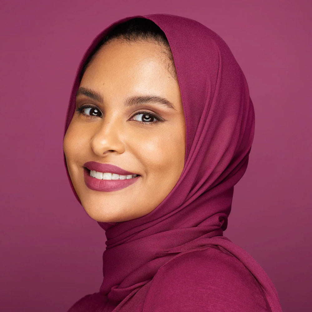 HUDA BEAUTY Liquid Matte Ultra-Comfort Transfer-proof Lipstick- Trophy Wife - The Beauty League Pakistan