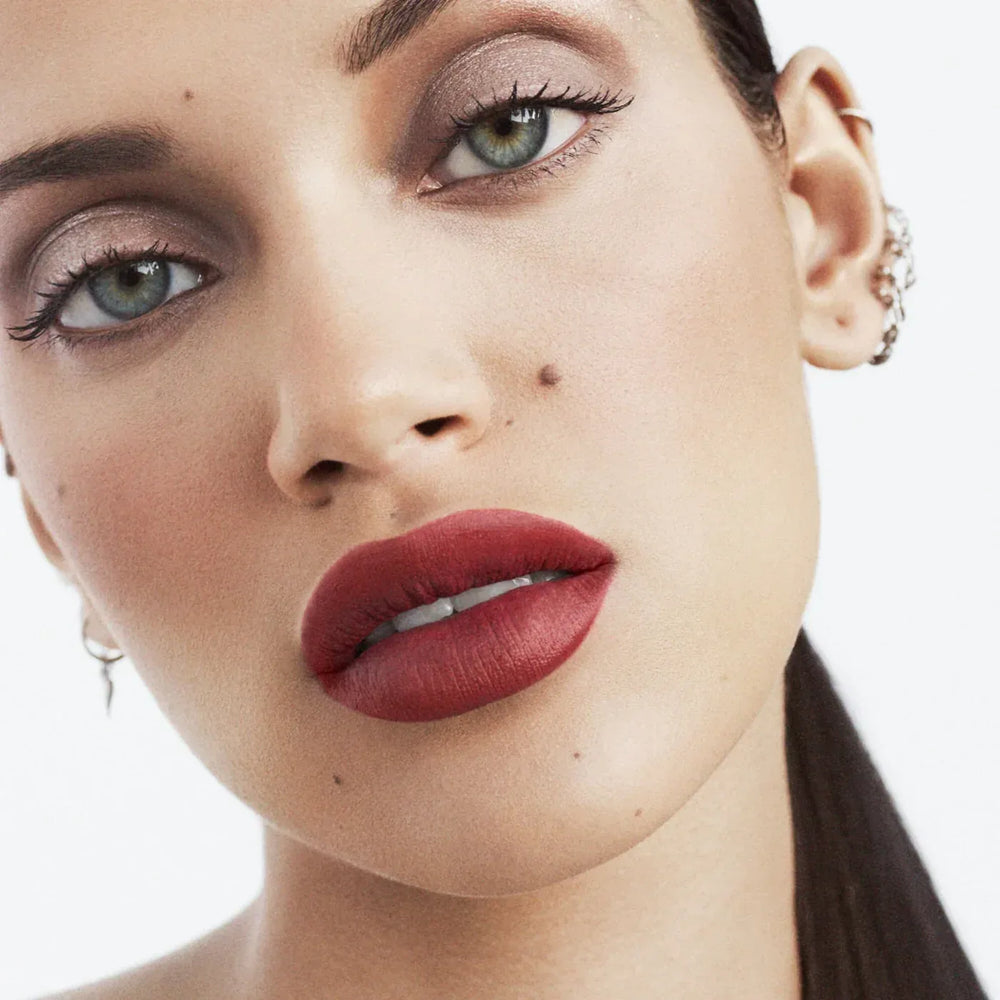 Fenty Beauty- Fenty Icon Velvet Liquid Lipstick- Fiyaproof - The Beauty League Pakistan