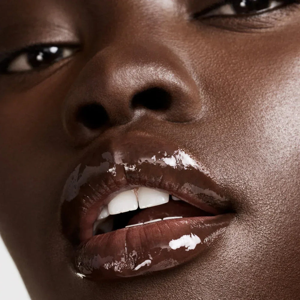 Fenty Beauty by Rihanna Gloss Bomb Heat Universal Lip Luminizer + Plumper- Glass Slipper Heat - The Beauty League Pakistan