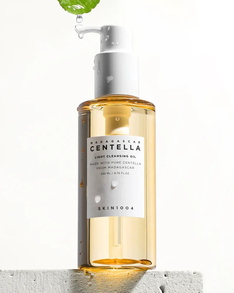 IT'S SKIN LAB SKIN1004 Madagascar Centella Light Cleansing Oil- 200ml - The Beauty League Pakistan
