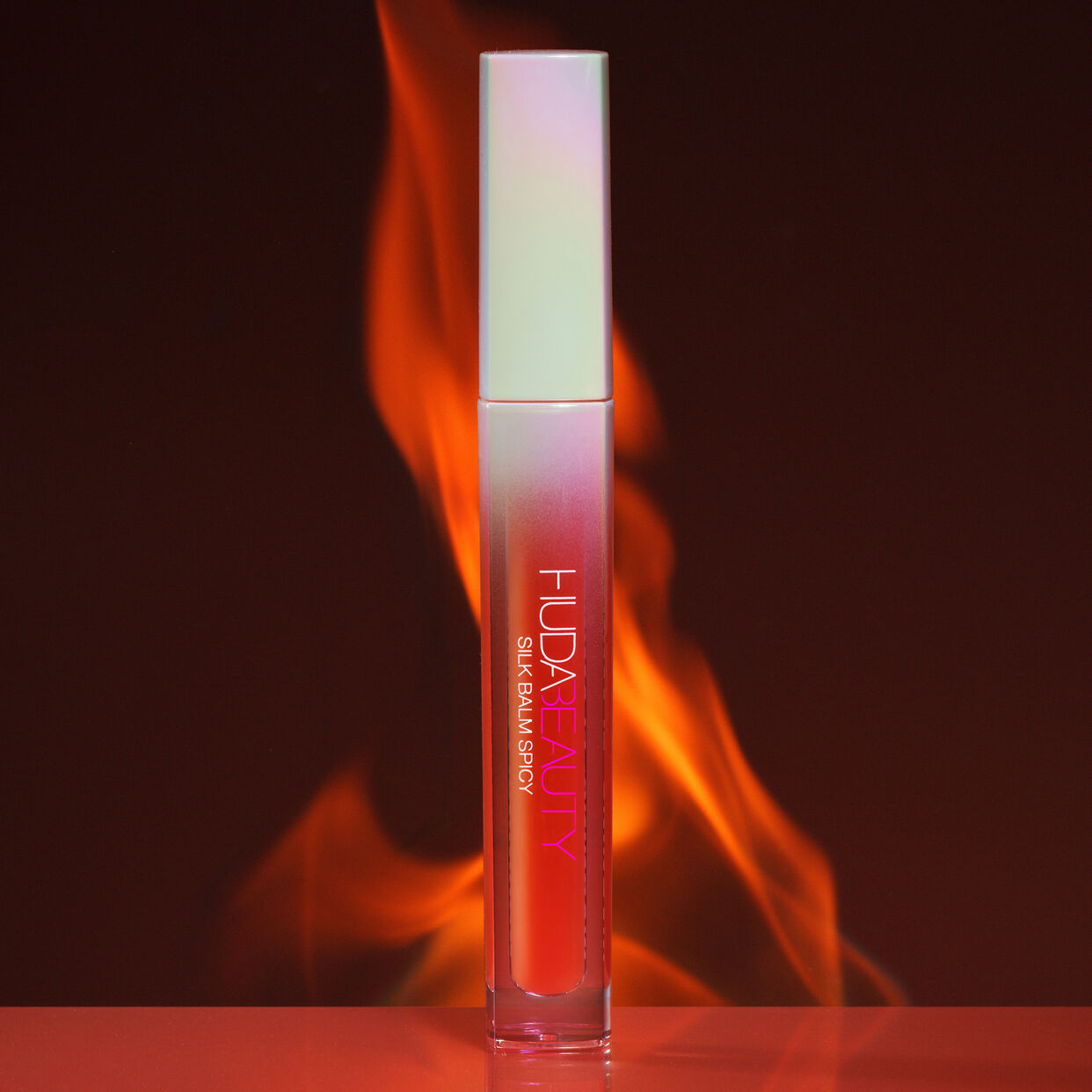 Huda Beauty- Silk Balm Spicy Thermo Plumping Lip Balm