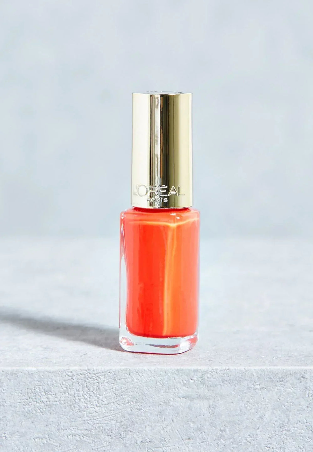 Loréal Paris Colour Riche Nail Polish - 874 Sari Parisien - The Beauty League Pakistan