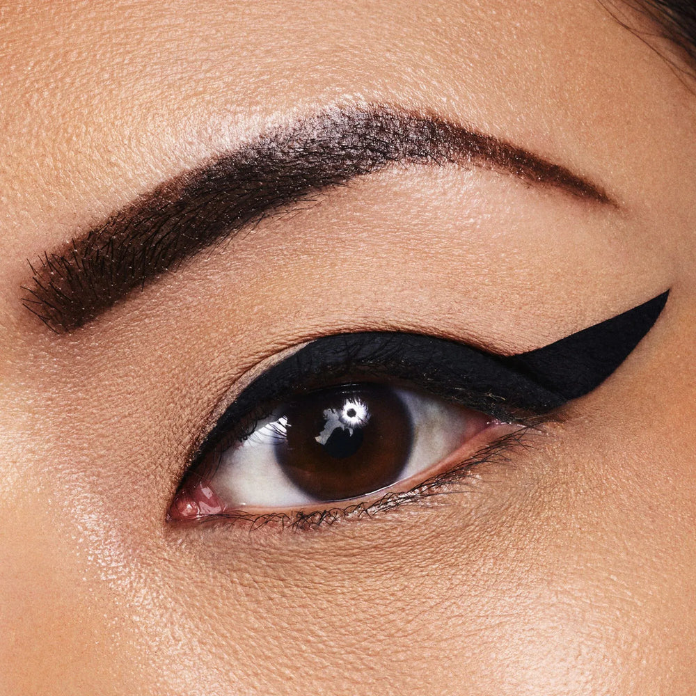 Tarte- tarteist clay paint liner - The Beauty League Pakistan