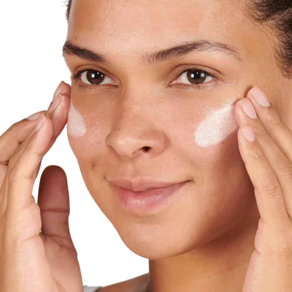No7 Laboratories Early Defence Day Cream SPF 30 - The Beauty League Pakistan