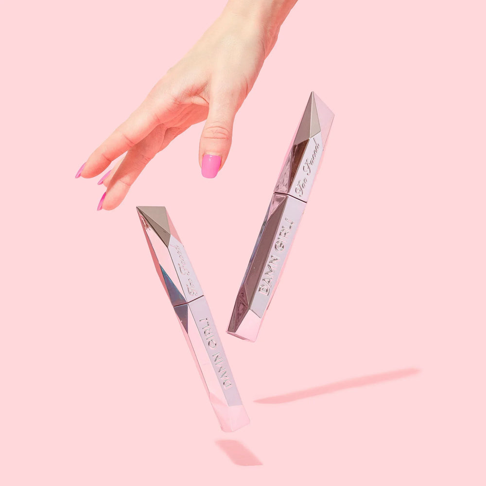 Too Faced- Damn Girl! 24-Hour Mascara Full Size - The Beauty League Pakistan