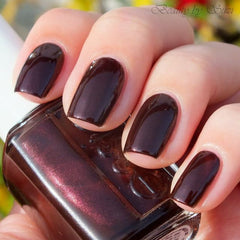 Essie- Decadent Diva