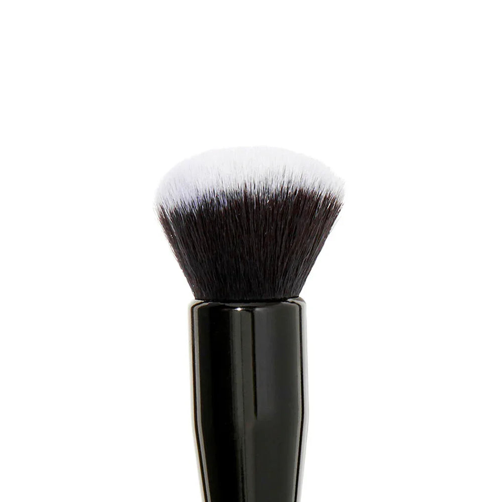 ELF- Ultimate Blending Brush - The Beauty League Pakistan