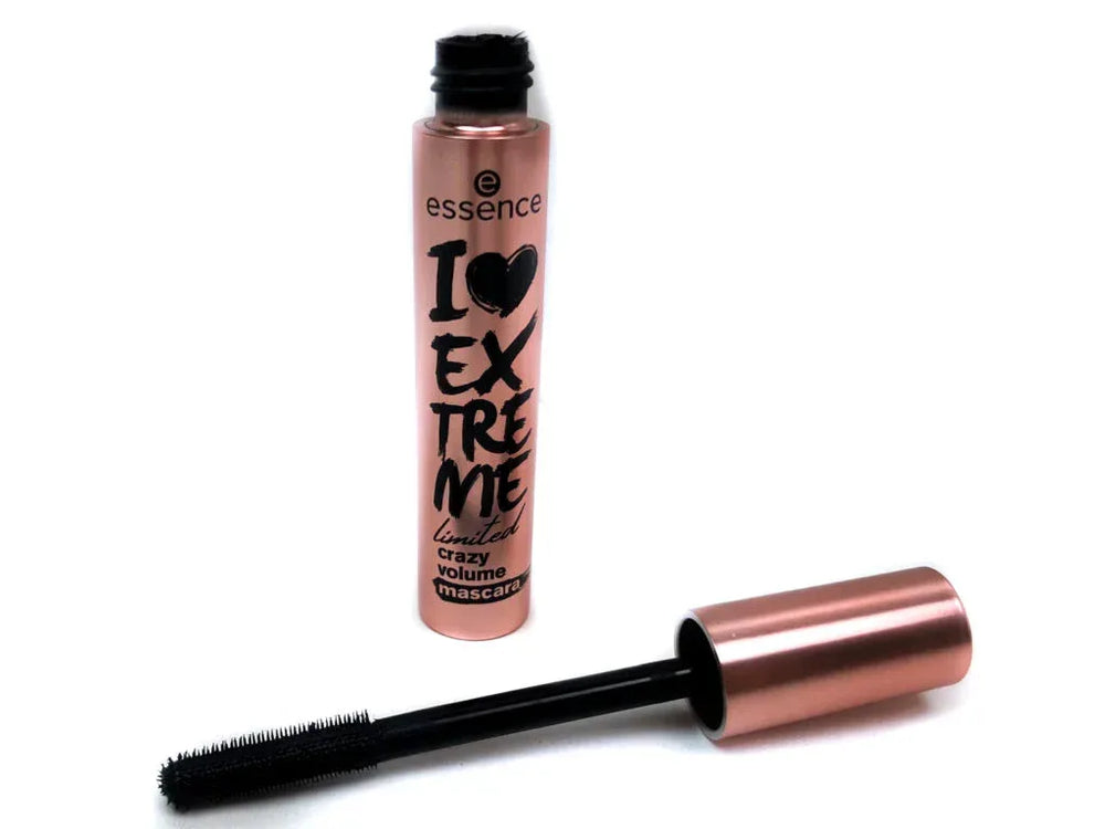 Essence-The GLOWIN' Golds I LOVE EXTREME Limited Crazy Volume Mascara - The Beauty League Pakistan