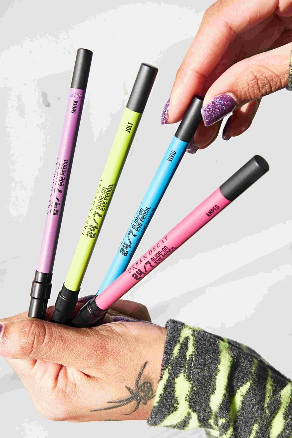 Urban Decay- Wired 24 7 Eye Pencil- Amped - The Beauty League Pakistan