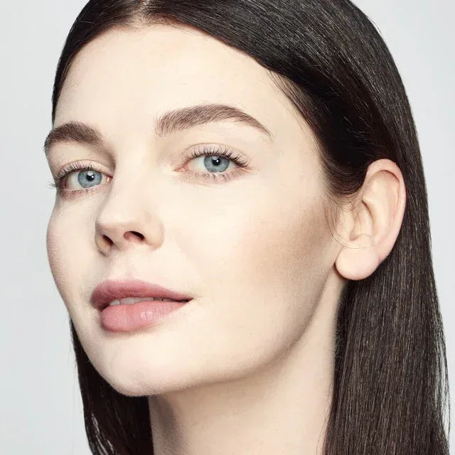 Estée Lauder- Double Wear Stay-in-Place Foundation 0N1 Alabaster - The Beauty League Pakistan