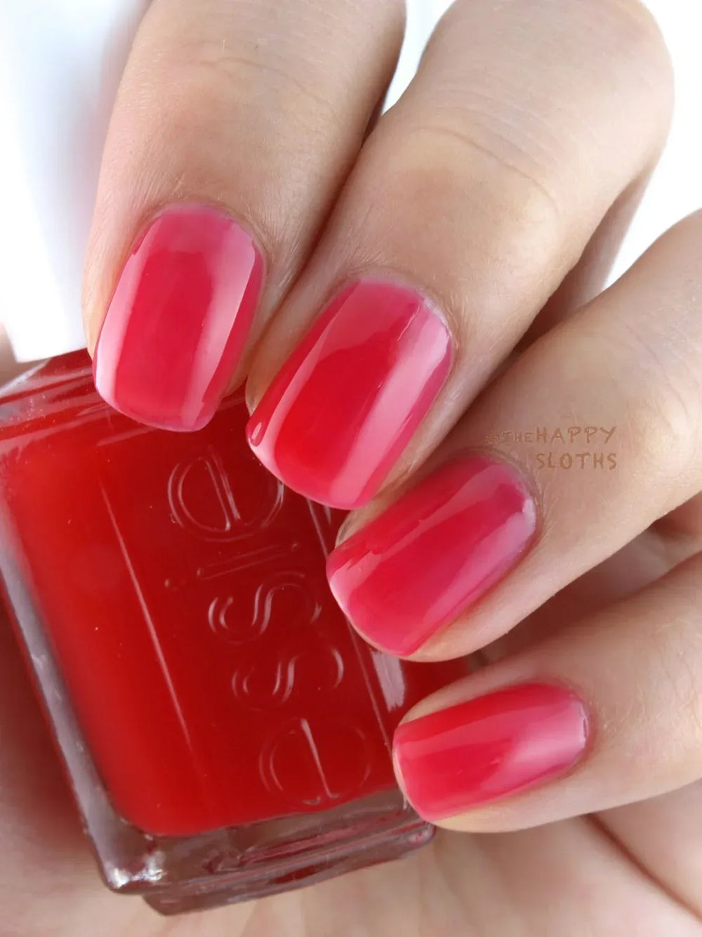 Essie- Blush Strike - The Beauty League Pakistan