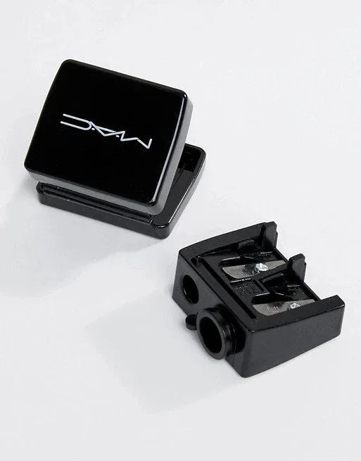 MAC-PENCIL SHARPENER / UNIVERSAL - The Beauty League Pakistan