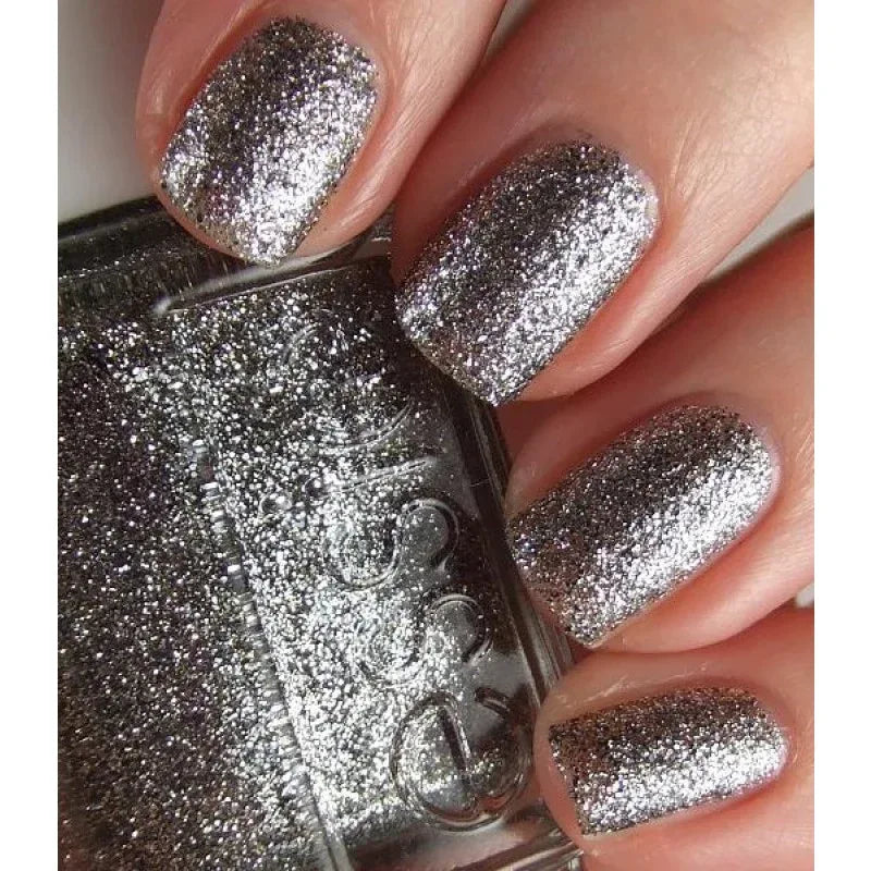 Essie- Ignite The Night - The Beauty League Pakistan