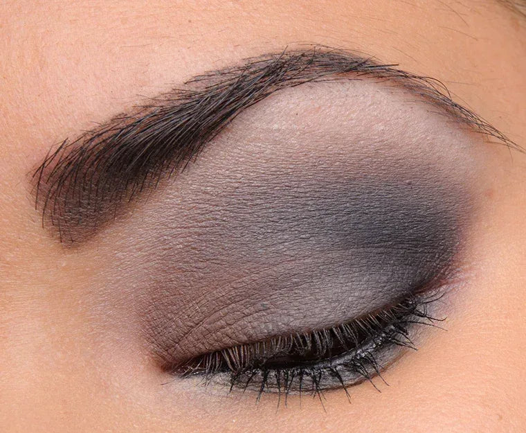 Kat Von D Shade + Light Eye Contour Quad • Smoke eye Palette - The Beauty League Pakistan