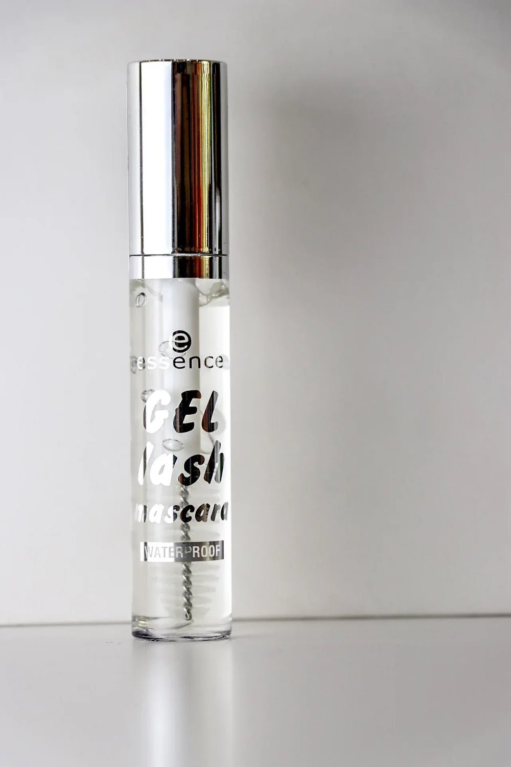 Essence- Gel Lash Mascara Waterproof - The Beauty League Pakistan