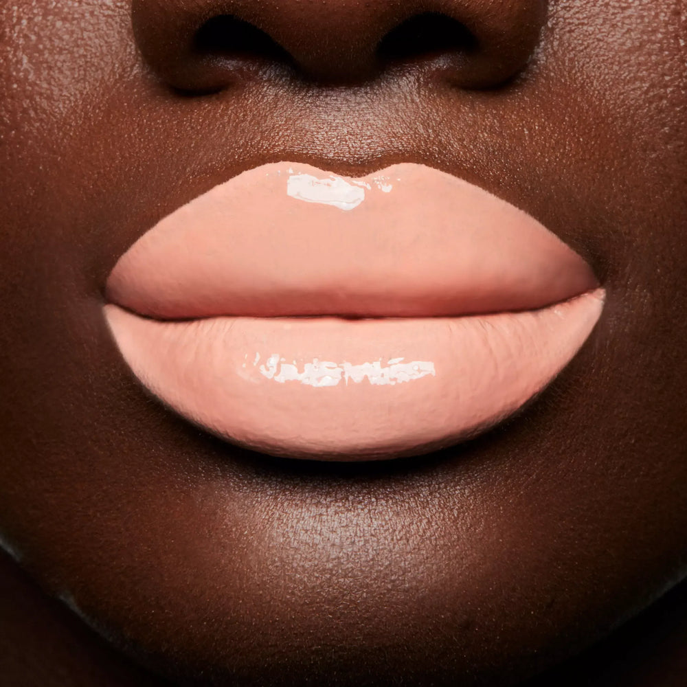 MAC-Patent Paint Lip Lacquer- Patent Pleasure - The Beauty League Pakistan