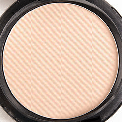 MAC NC-15 Studio Fix Powder Plus Foundation