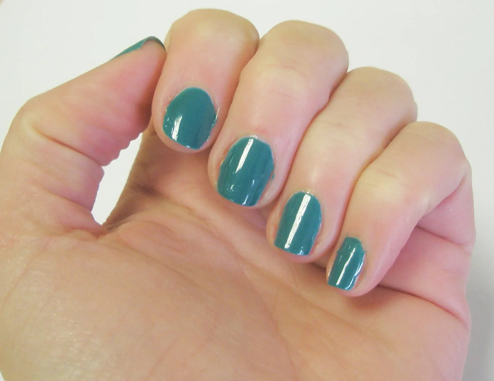 Rimmel Nail Polish Salon Pro – 371 Sea Green - The Beauty League Pakistan