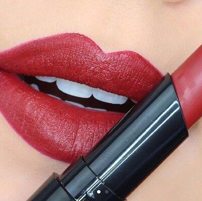 LA Girl Matte Flat Velvet Lipstick ( Bite Me - GLC810) - The Beauty League Pakistan